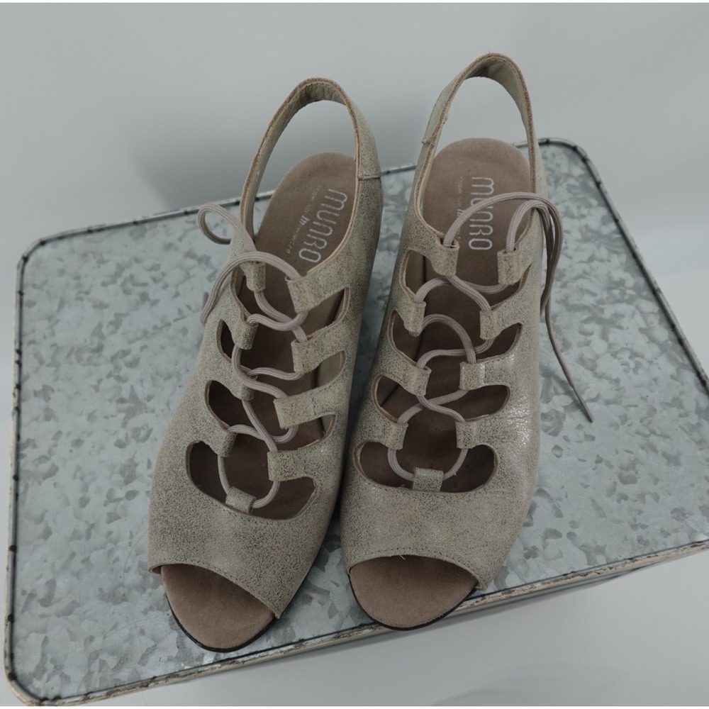 Munro American Womens 8M Taupe Metallic Lace Up Peep Toe‎ Block Heel Sandals - Picture 3 of 7